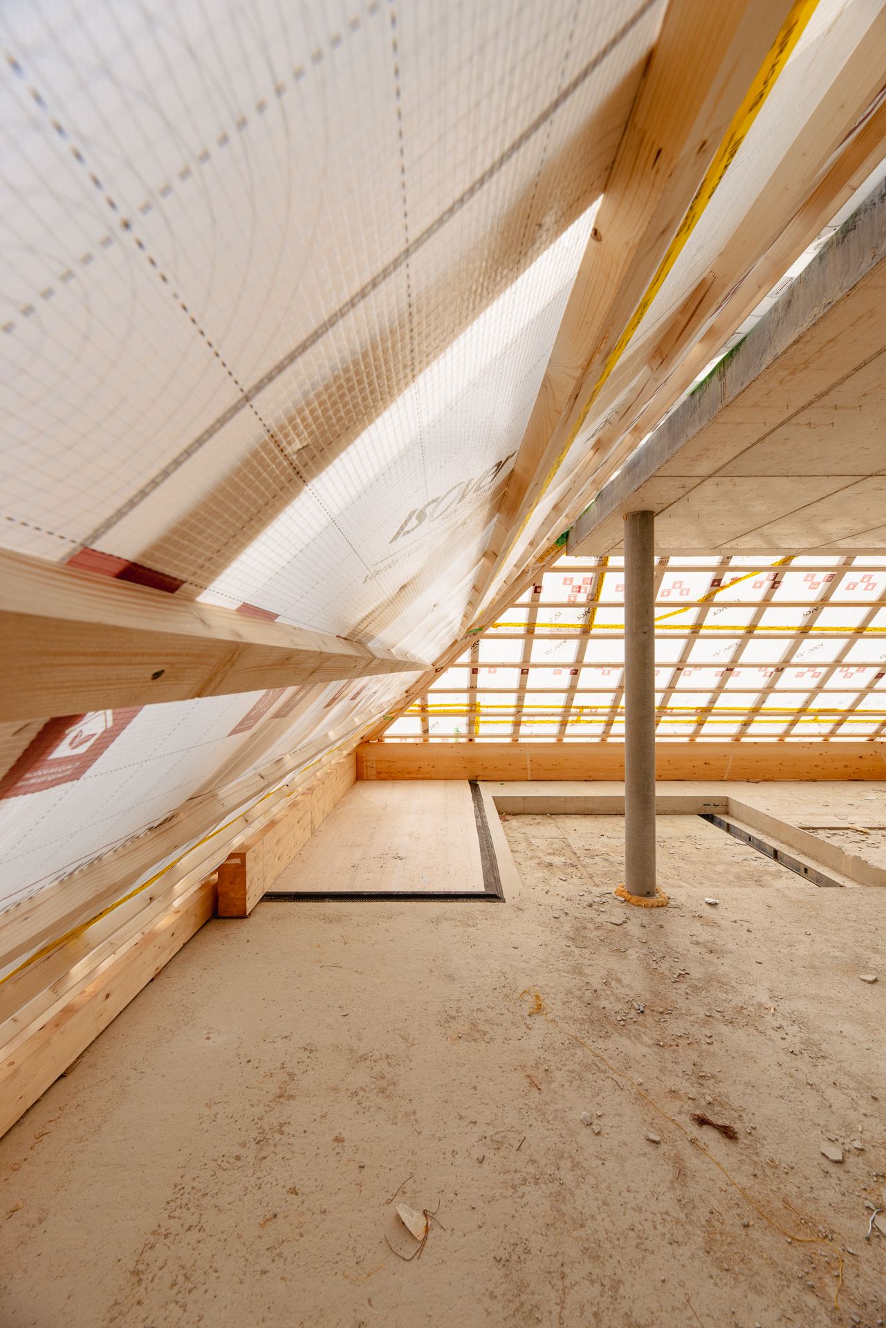 Edifice Menuiserie réalisation d'une toiture à Colombier - Neuchâtel
